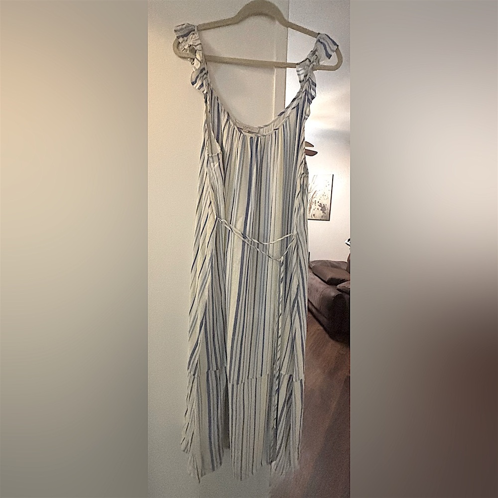 Light summer maxi dress
